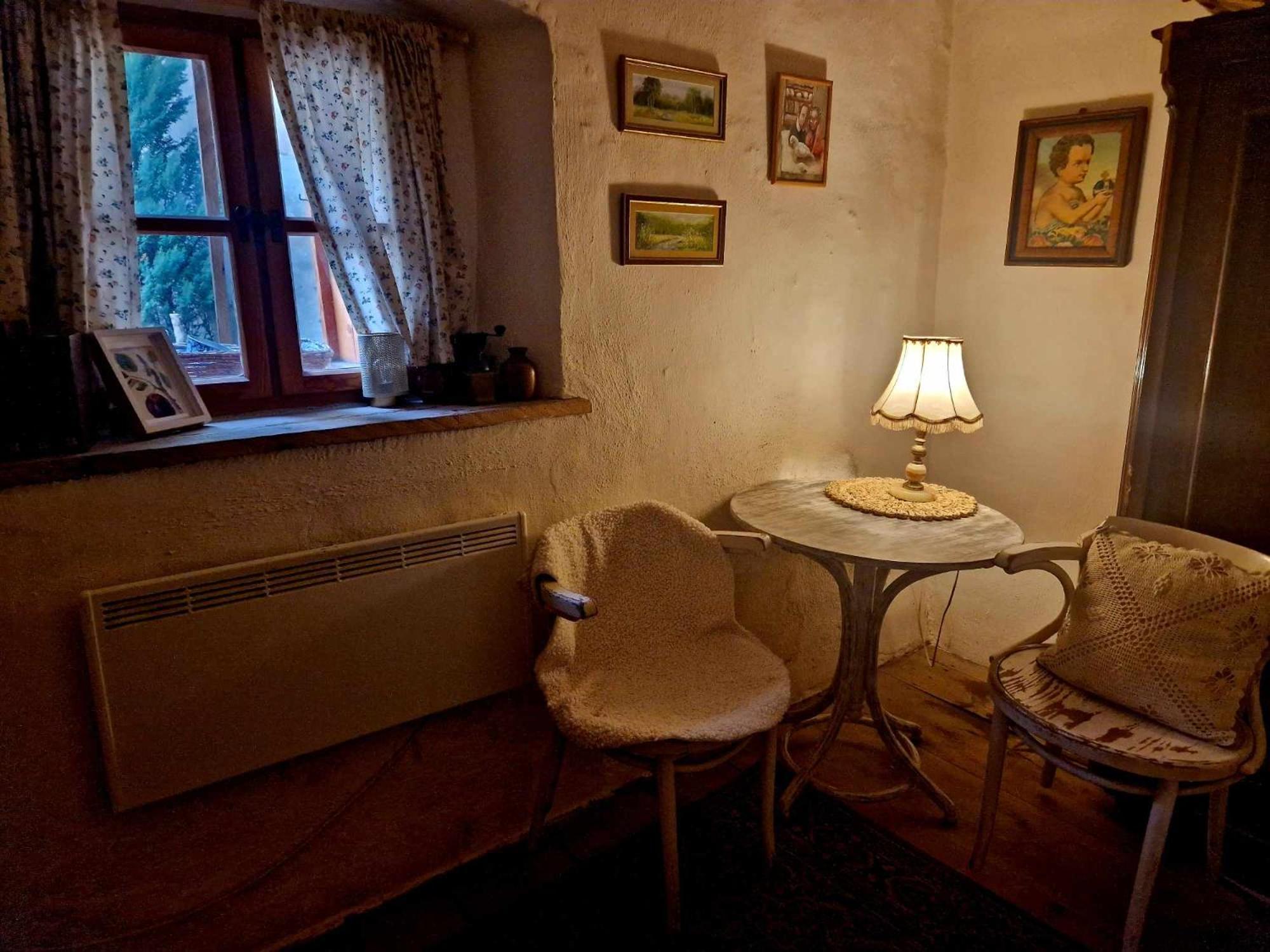 Palac Gorzanow エクステリア 写真